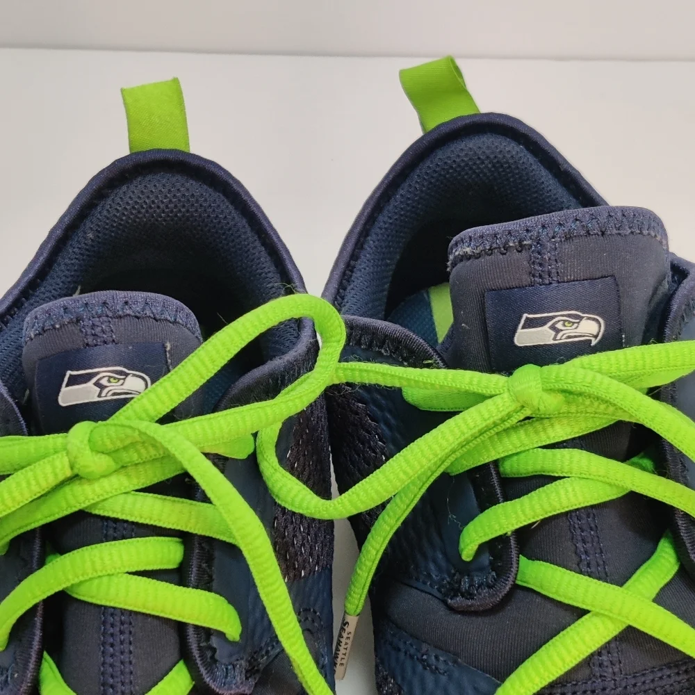 Nike Air Max Typha 2 'NFL Seattle' Men's Size 11 Blue Neon Green